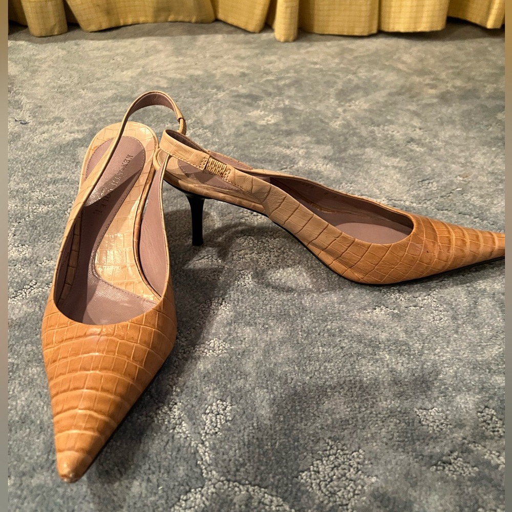 Kenneth Cole Tan/Beige Kitten Heel Pointed Toe Pumps